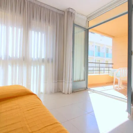 Apartment Centrico En Roses, A 20m De La Playa, Con Parking Y Terraza - Es-228-89