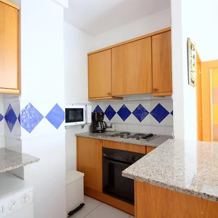 Apartment Centrico En Roses, A 20m De La Playa, Con Parking Y Terraza - Es-228-89 Roses
